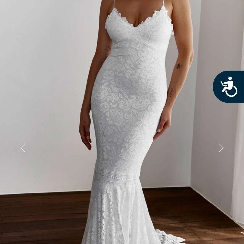 Grace Loves Lace Hart. Stretch Lace.